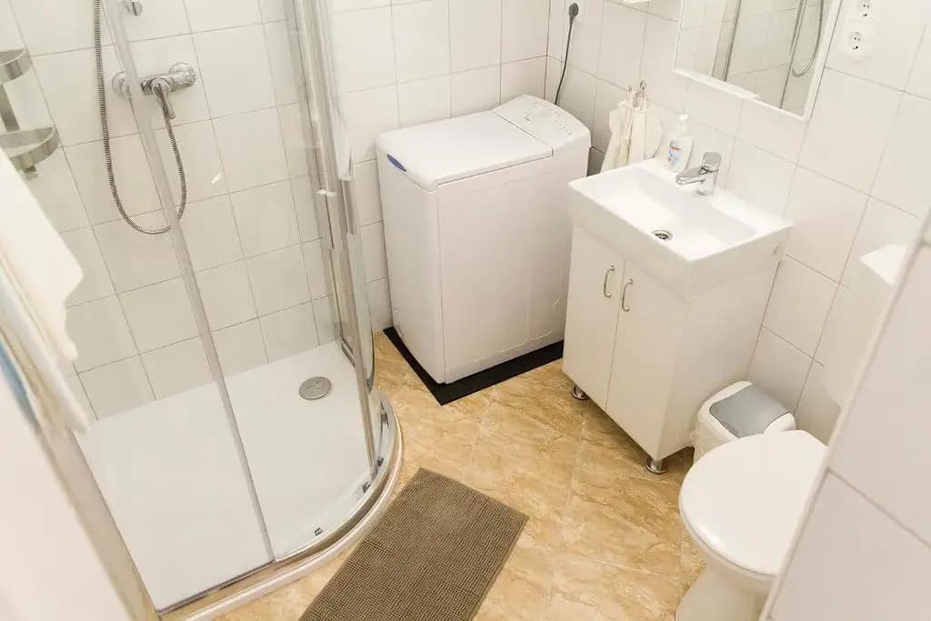 Authentic Akacfa Apartment - photo 7