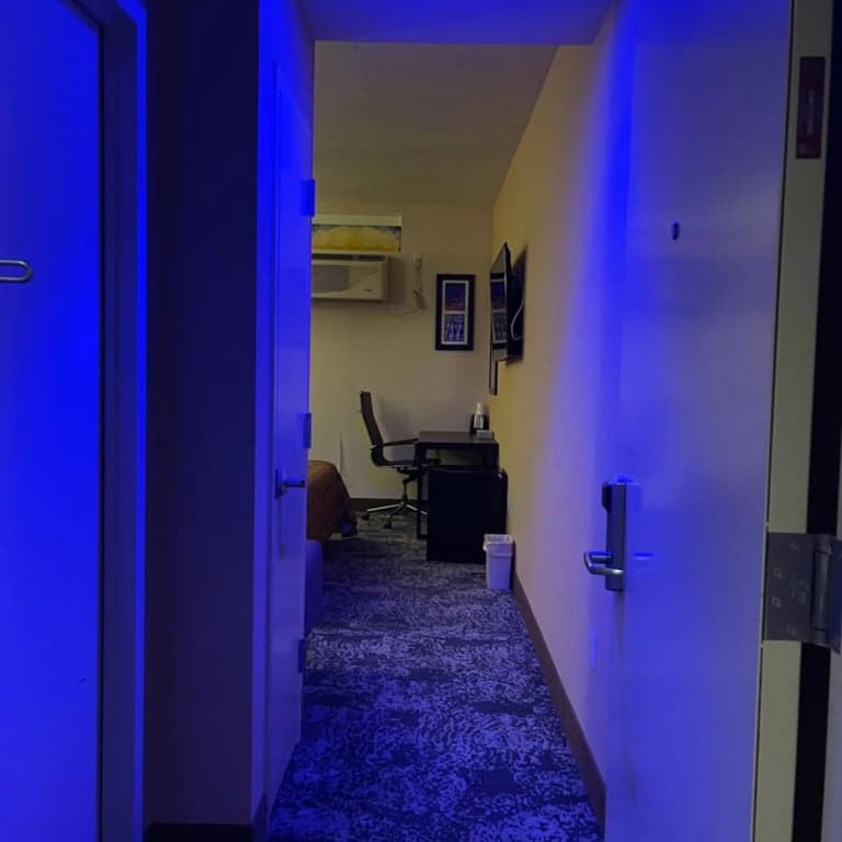 7 Days Hotel Bronx - photo 18