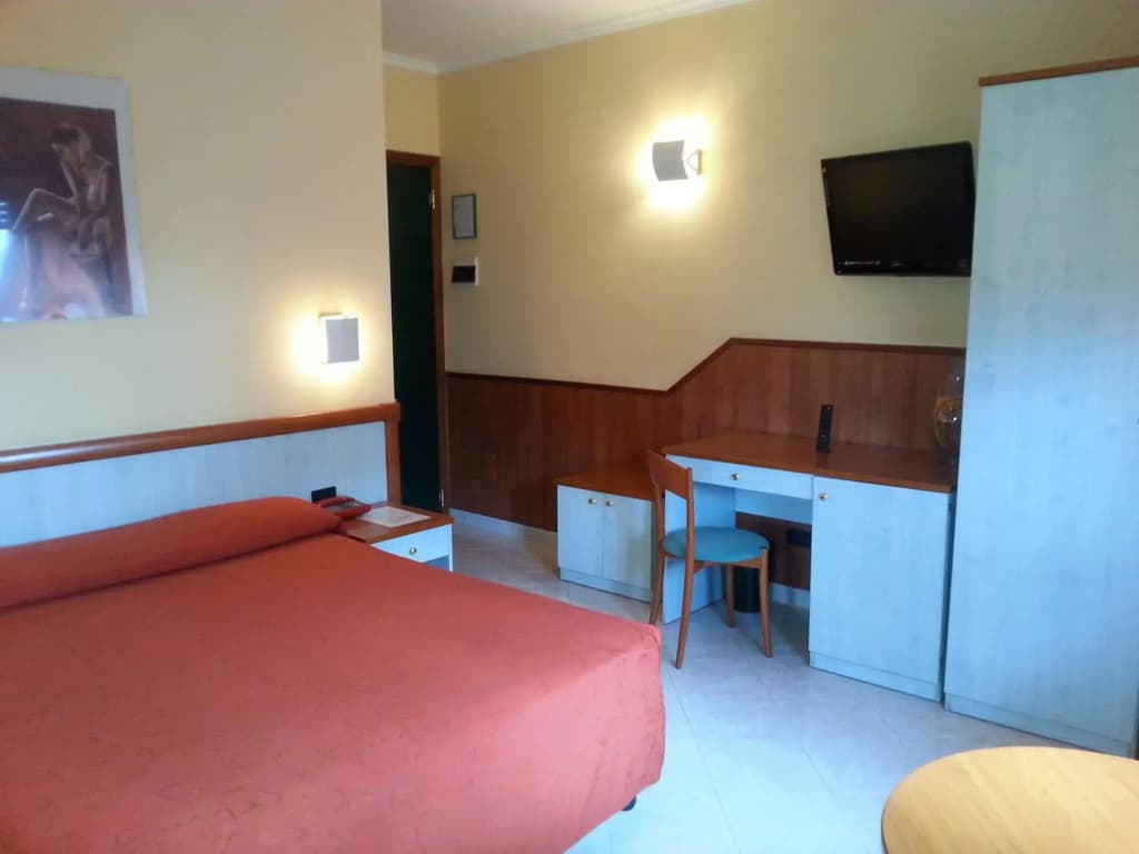 Hotel Laurence - photo 3