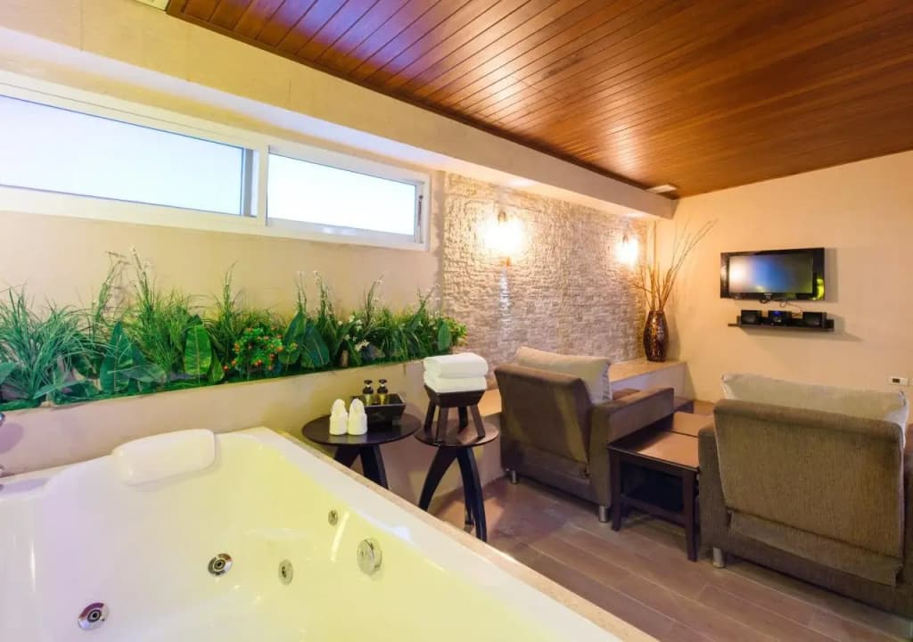 The Key Bangkok Hotel by Compass Hospitality - photo 14