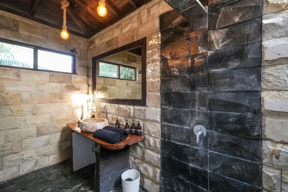 Ocean Bay Boutique Bungalows - photo 5