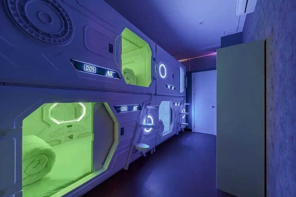 Art Seven Hostel Capsules - photo 20