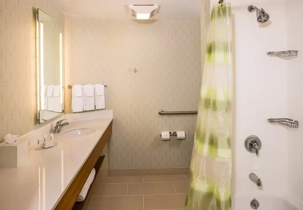 Springhill Suites New York Laguardia Airport - photo 8