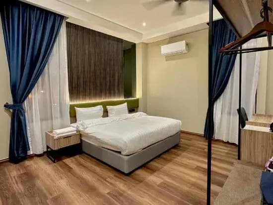 I-Vista Hotel - photo 2