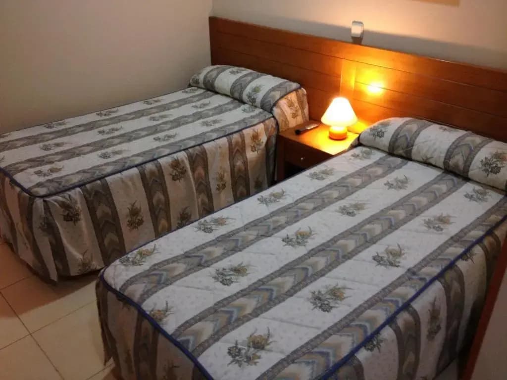 Hostal Aeropuerto - photo 3