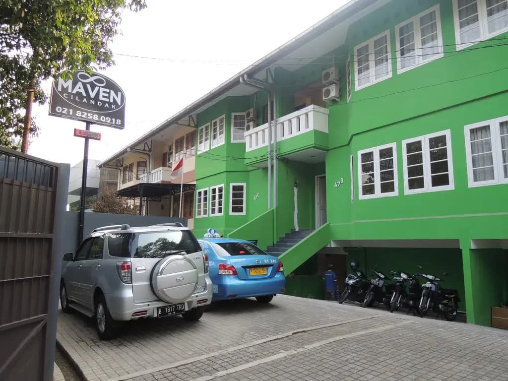 Maven Cilandak - main photo