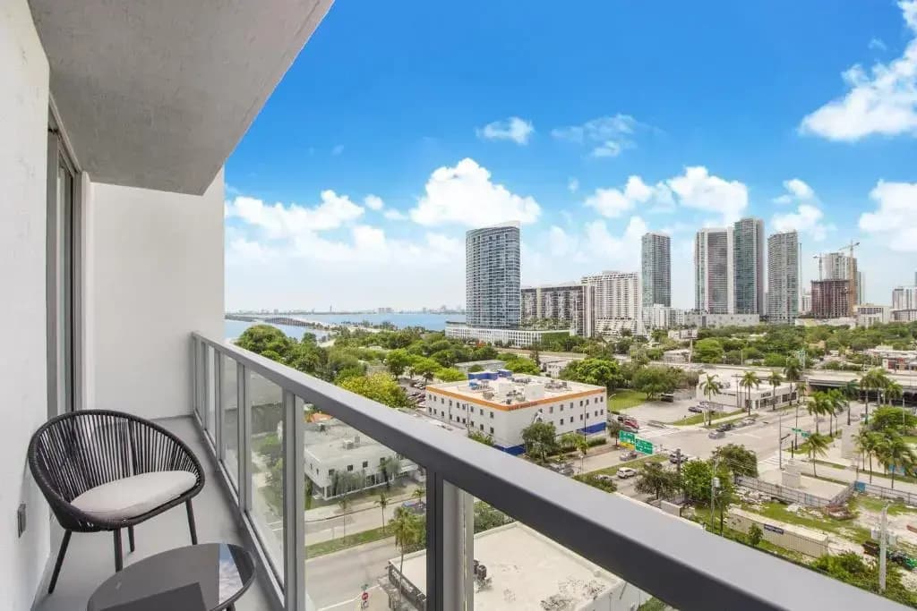 Zip Housing Miami · EE.UU. - photo 15