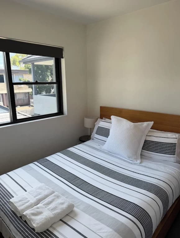 Manly 3 Bedroom Home - Upper Duplex - photo 5