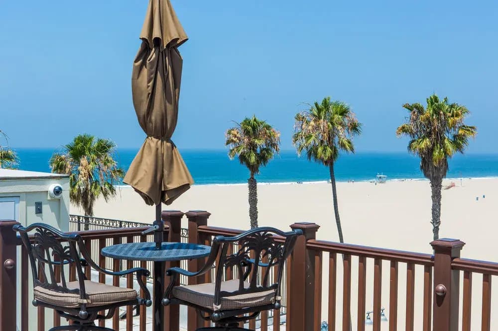 Venice Beach Suites Hotel - photo 12