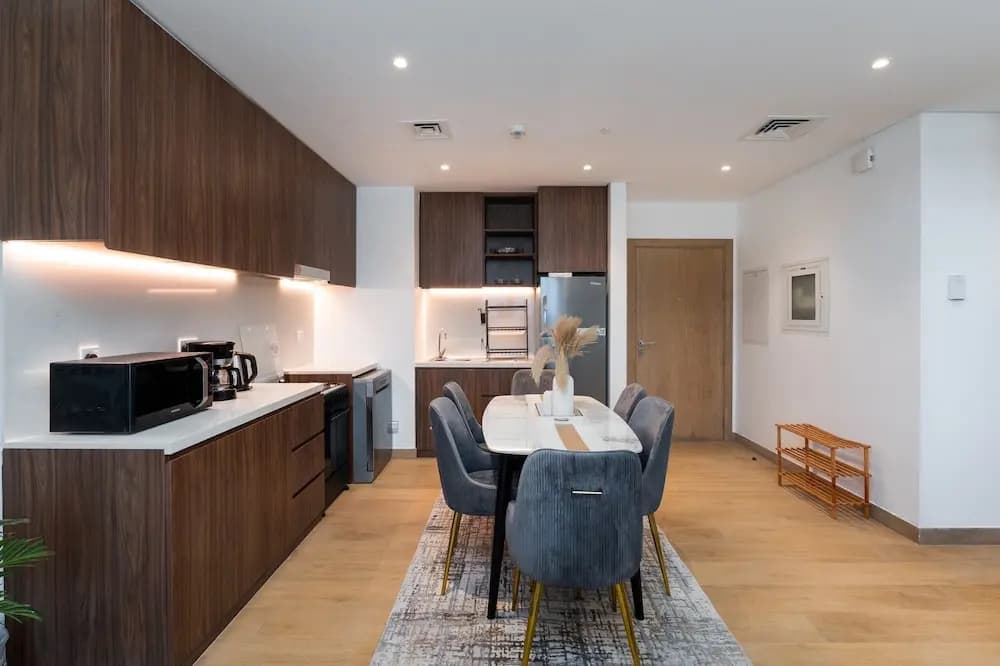 Contemporary La Mer 1BR w Beach Access - photo 23