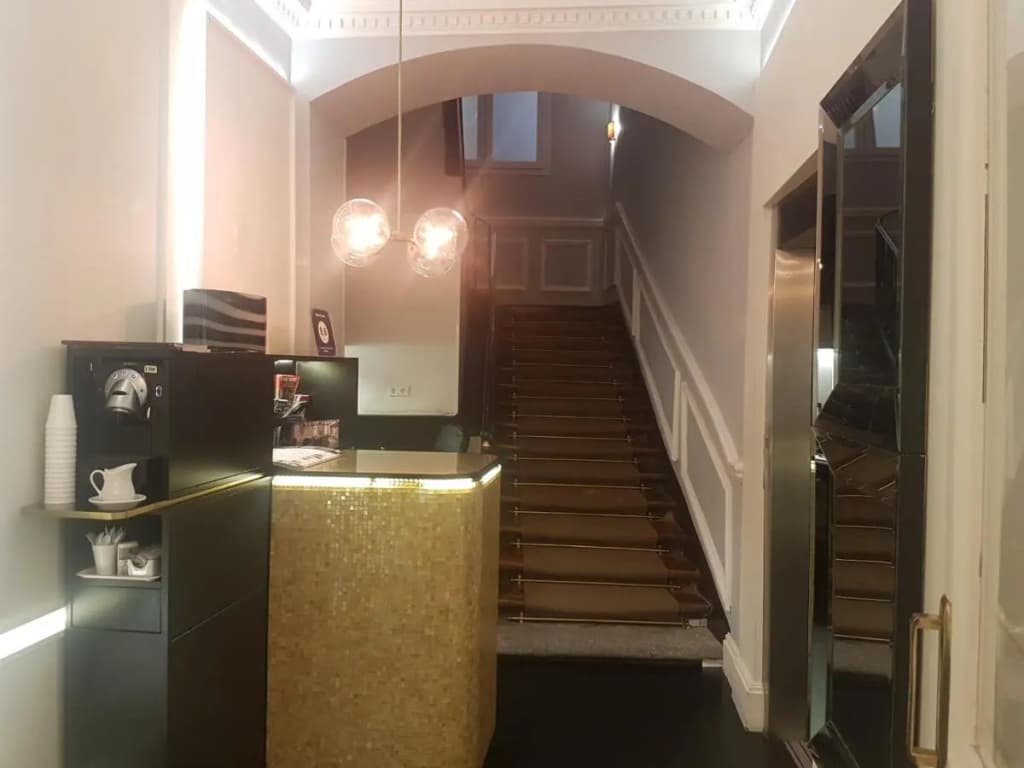 Suite Prado Hotel - photo 8