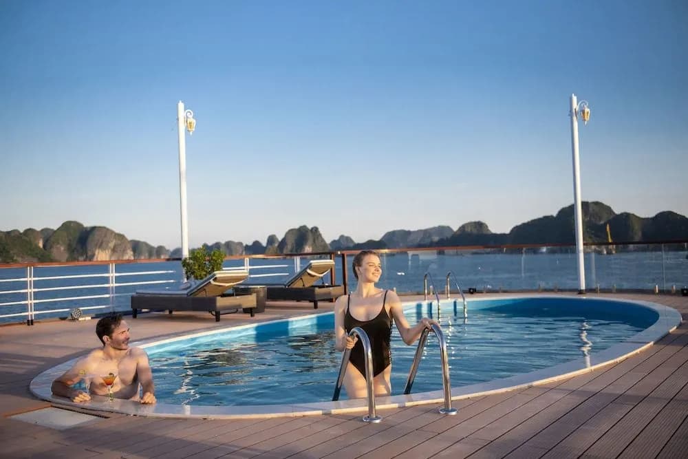 Heritage Cruises Cat Ba Archipelago - photo 9