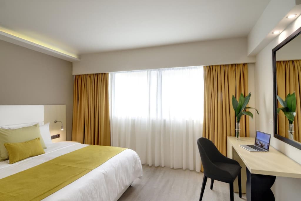 Athens Avenue Hotel - photo 12