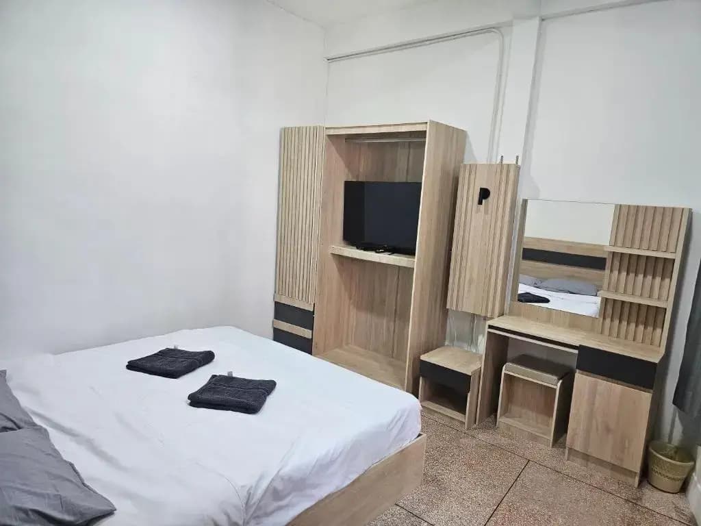 Urban Jungle Hostel - photo 2