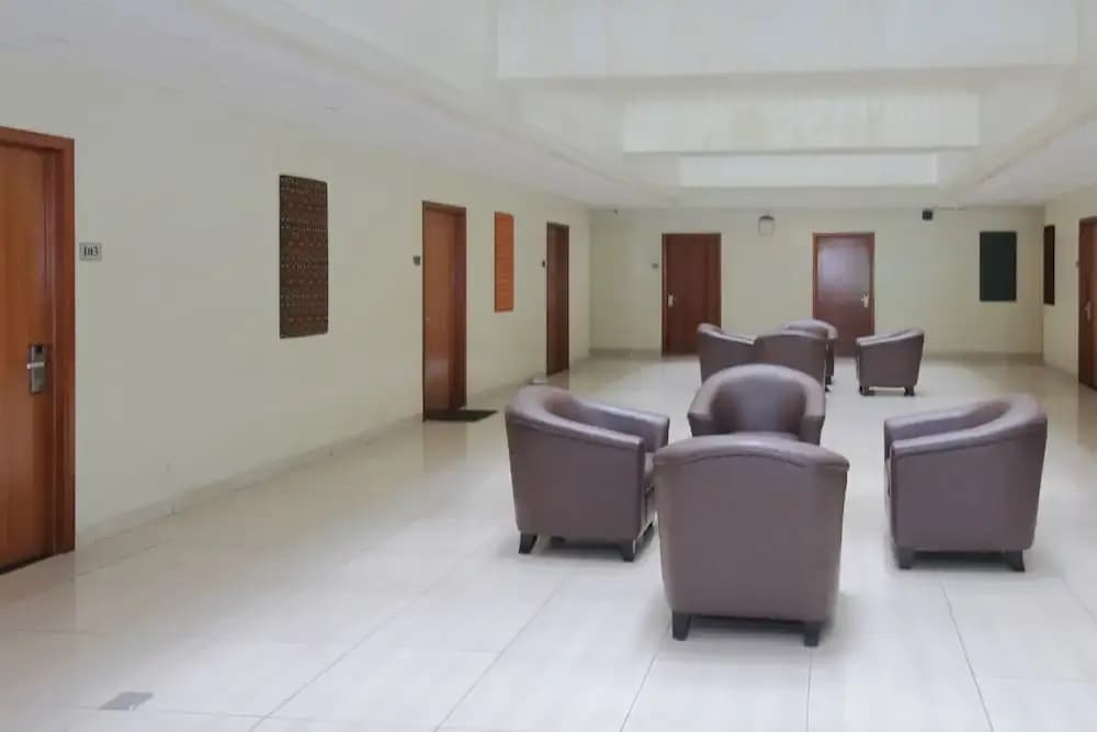 Airy Kuningan Karet Pedurenan 41 Jakarta - photo 12