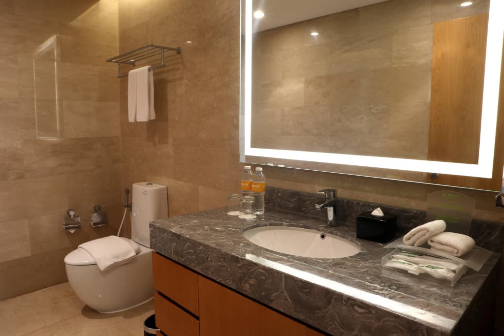 Holiday Inn & Suites Jakarta Gajah Mada by IHG - photo 45