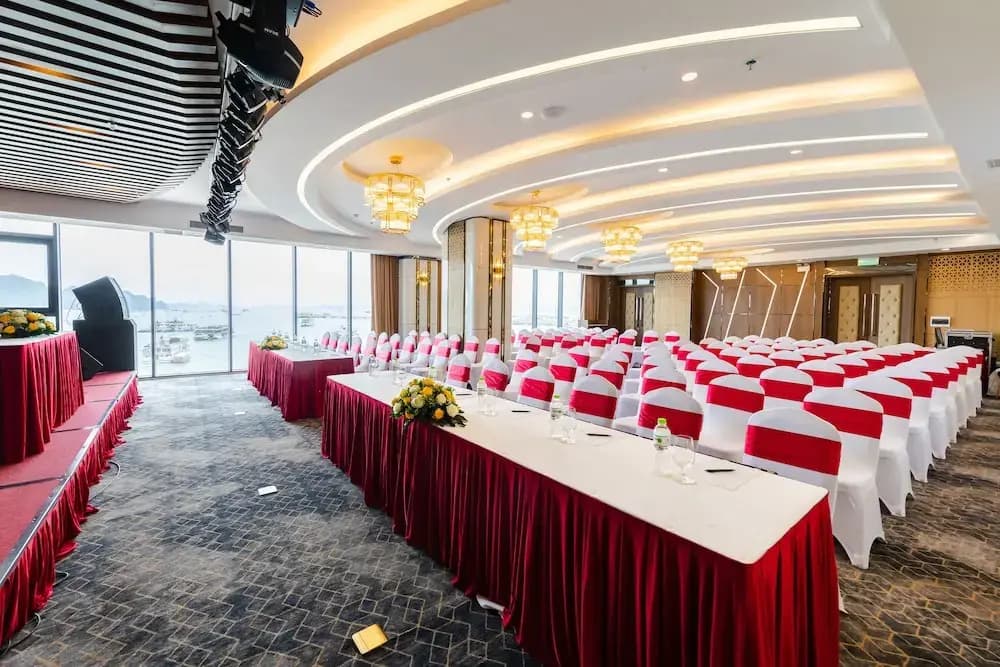 Muong Thanh Grand Bai Chay Hotel - photo 22