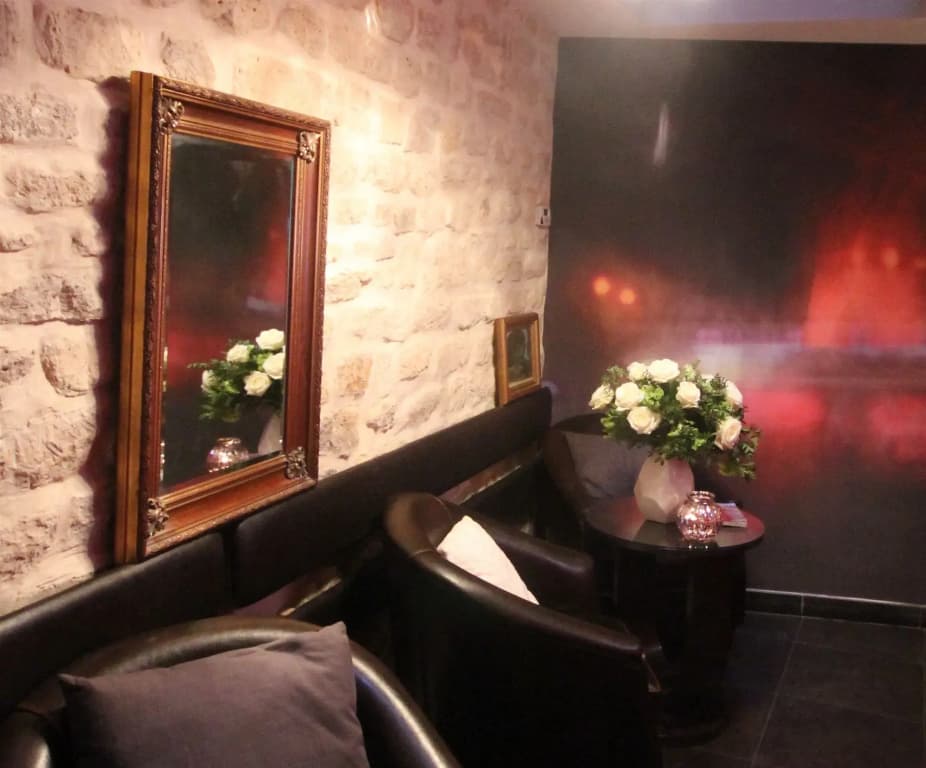 Hotel Lumières Montmartre Paris - photo 2