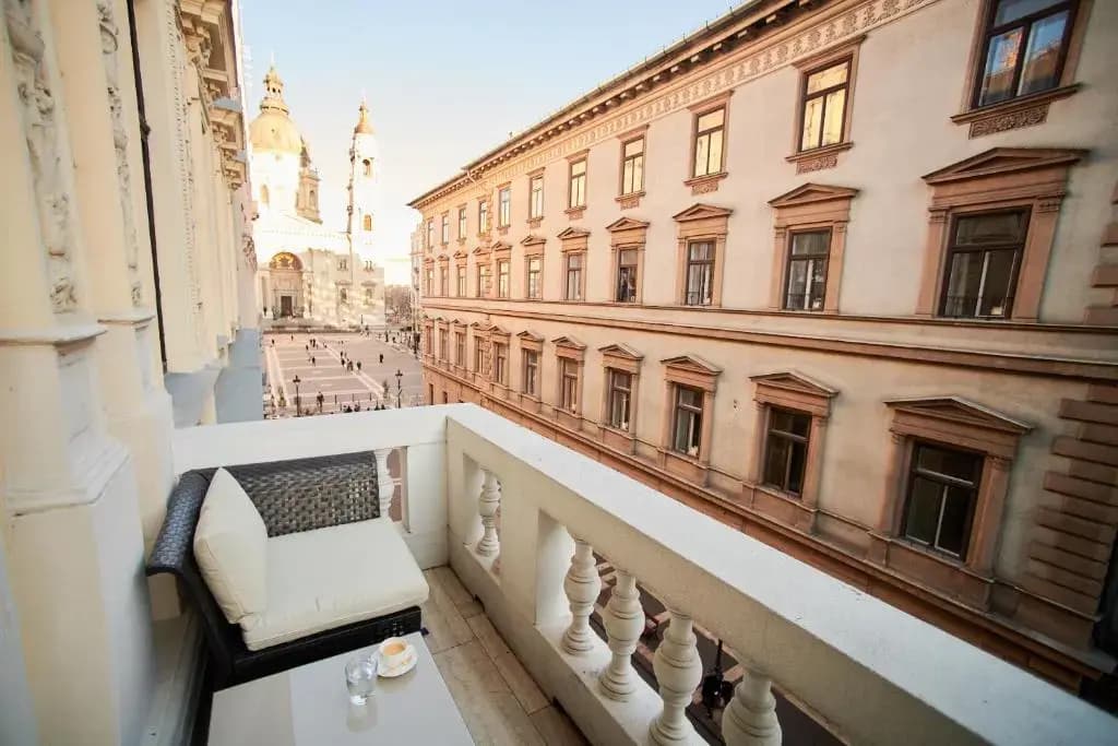 Count Zrinyi Luxourious Residence - main photo