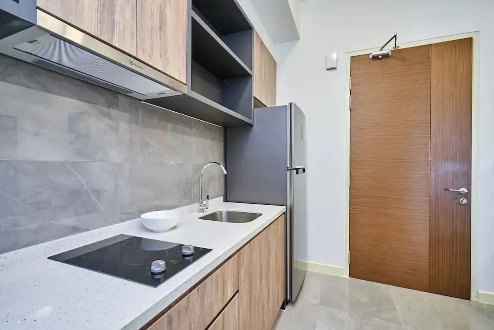 OYO Home 935 Breathtaking Studio Imperio Residence - photo 20