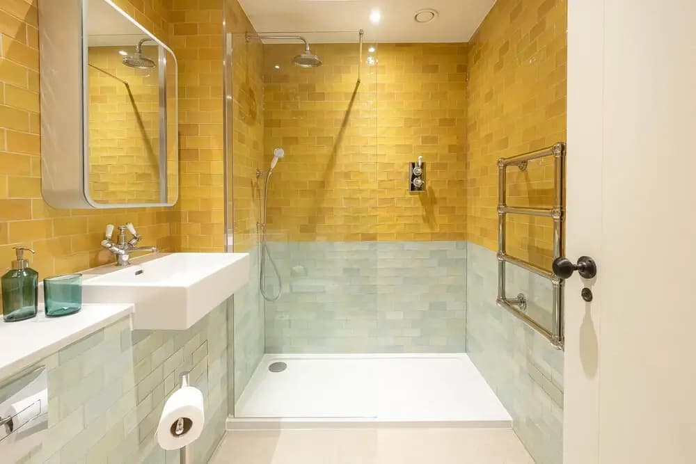 Three Bed Apts near Spitalfields Mkt - photo 12