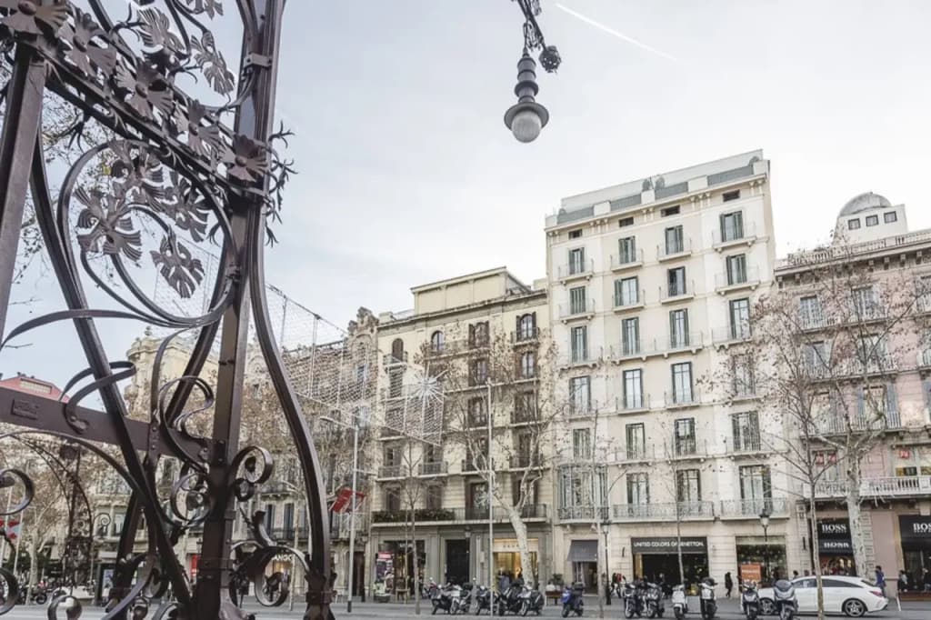 Majestic Residence - photo 1