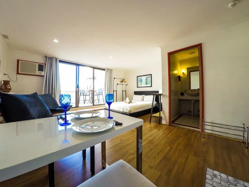 Waterside Apartments - photo 5
