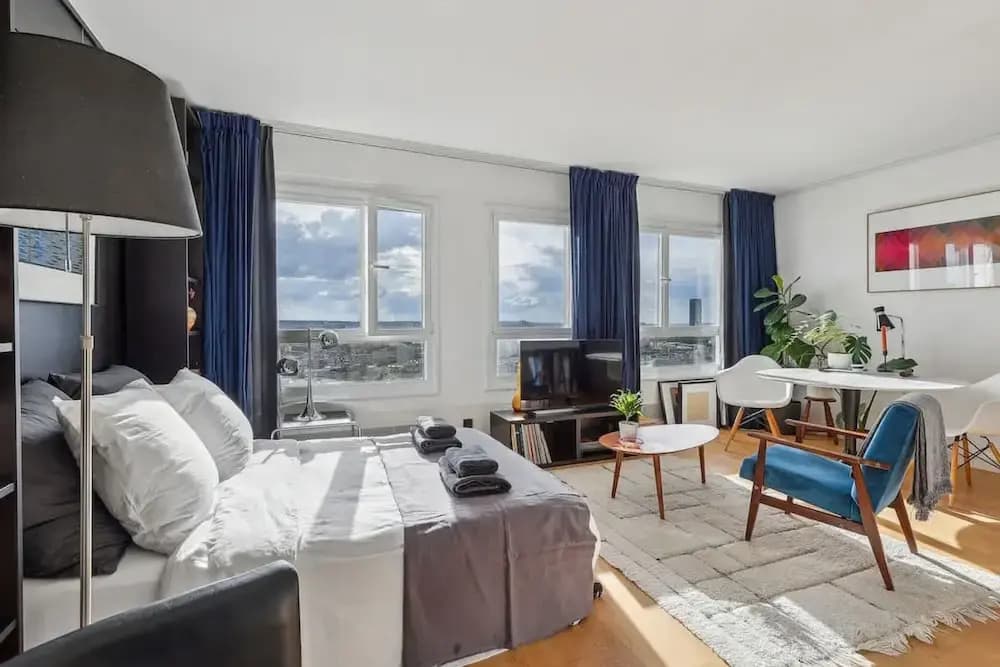 Extra Studio on the 23rd Floor - Stunning View - photo 2