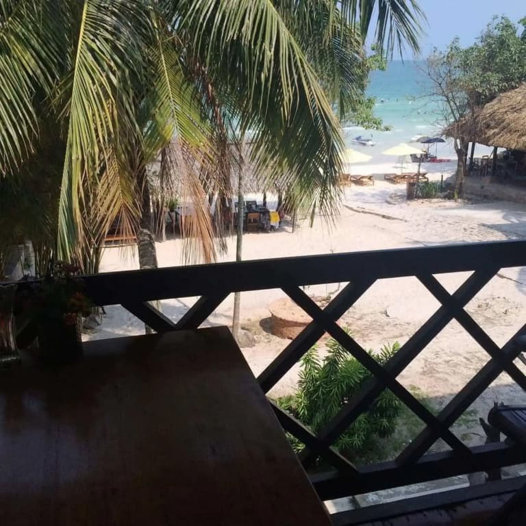 The Beach House - photo 12