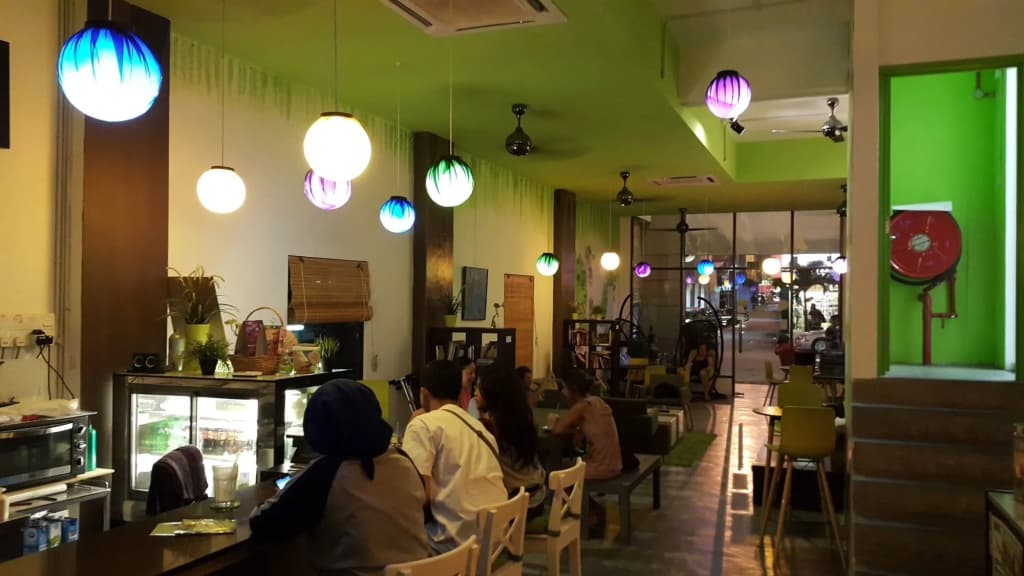 PODs The Backpackers Home & Cafe - photo 24