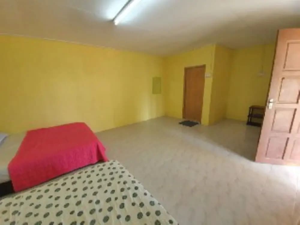 SPOT ON 90225 Barokah Chalet - photo 1
