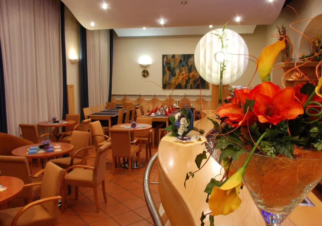 EA Hotel Tosca - photo 21