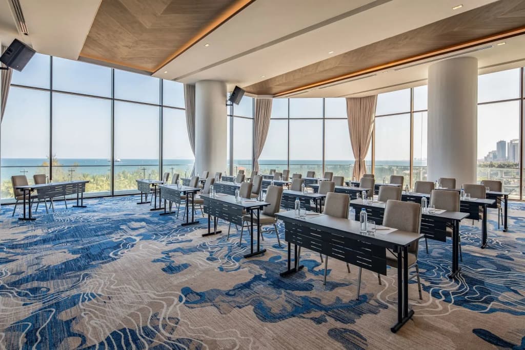 Radisson Hotel Danang - photo 18