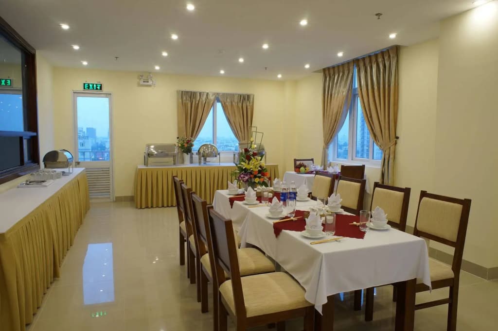 Gia Linh Hotel - photo 16