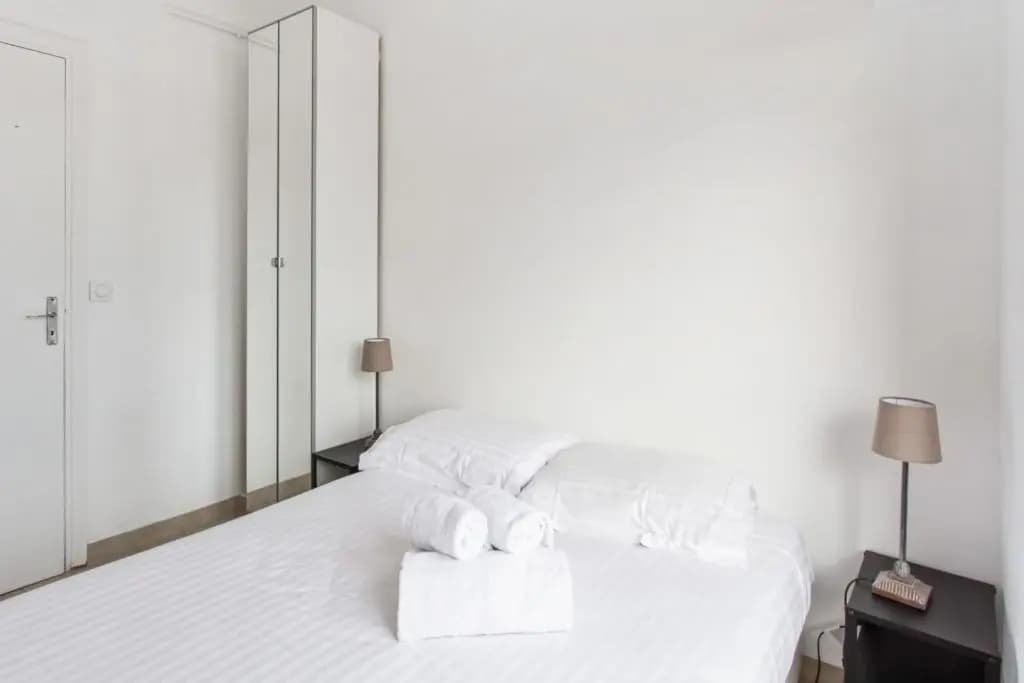 Modern and bright flat in a calm street close to Nice station - Welkeys - photo 3