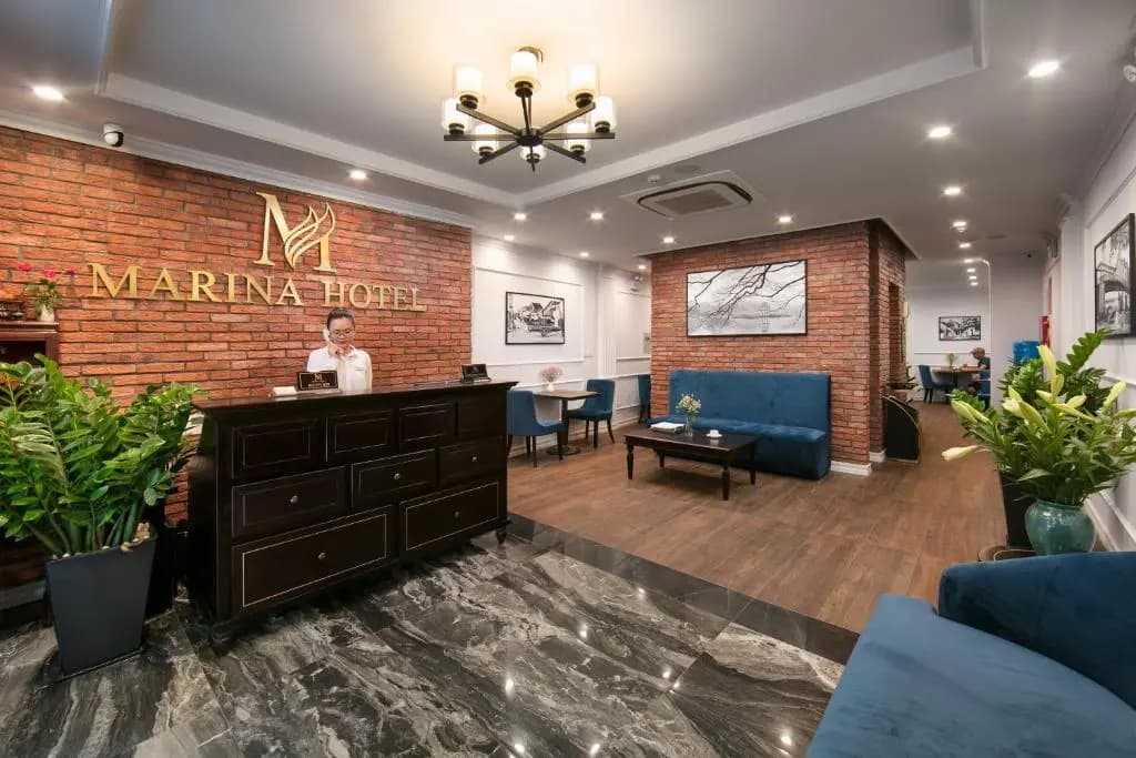 Marina Hotel - main photo