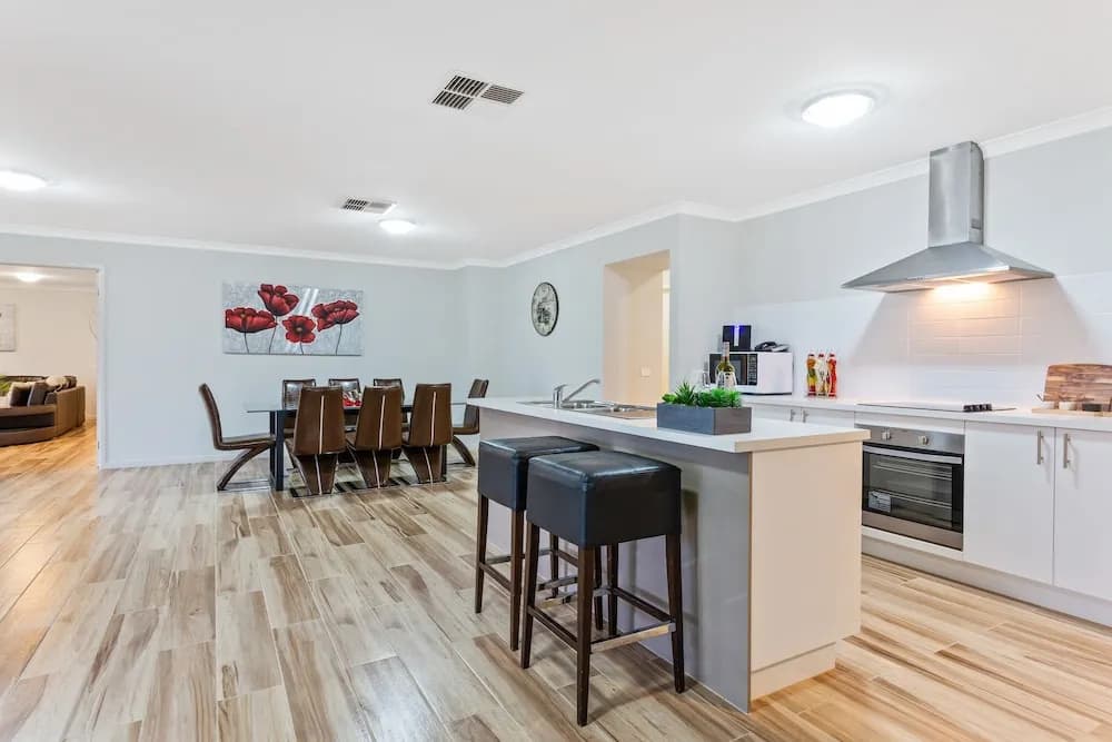 Bulla Hill Villas- Melbourne Airport - photo 21