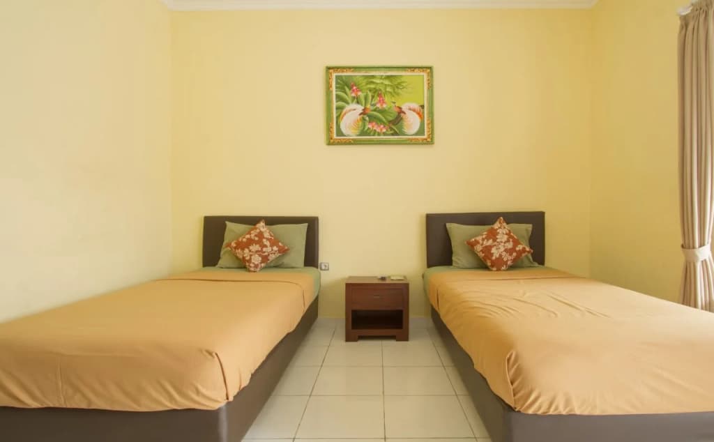 Seminyak Point Guest House - photo 4