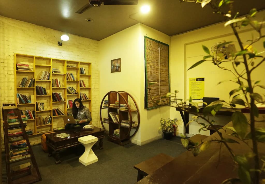 The Hosteller Delhi - photo 2