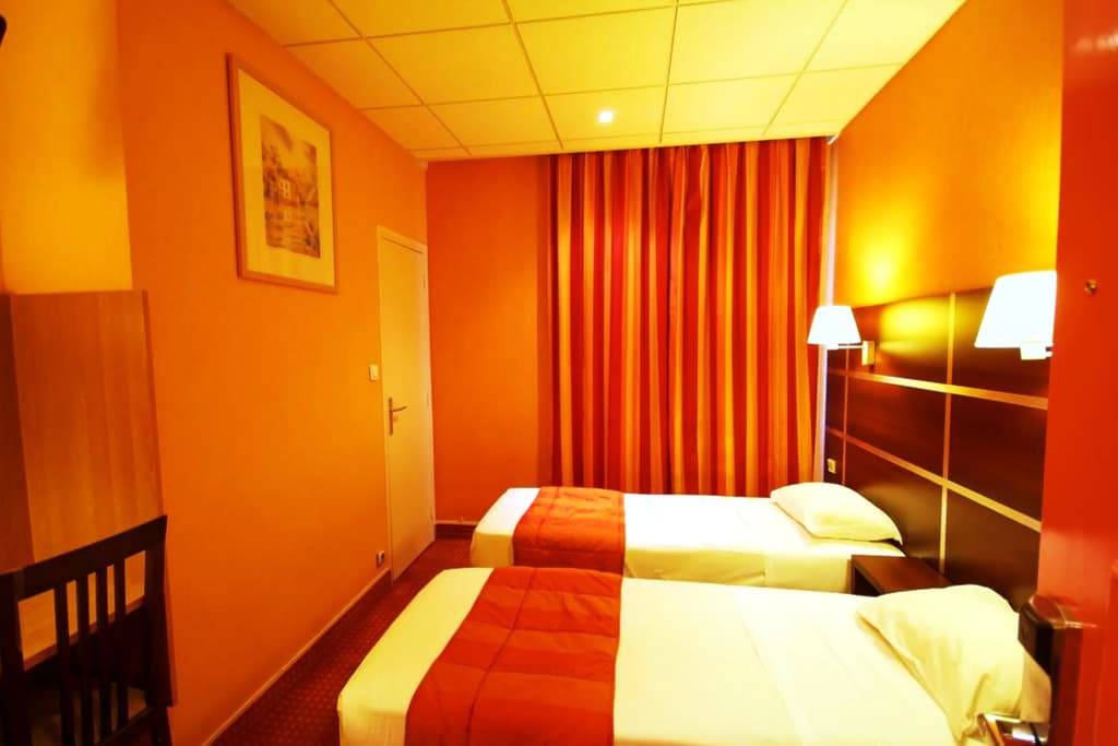 Hôtel des Trois Gares - photo 4