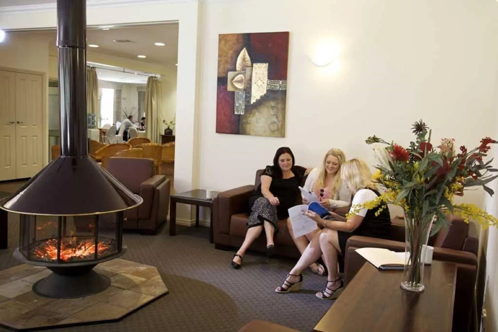 Foothills Conference Centre - photo 14