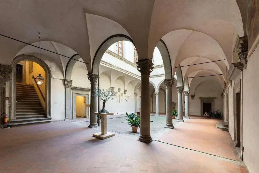 Borgo Santa Croce in Firenze - photo 15