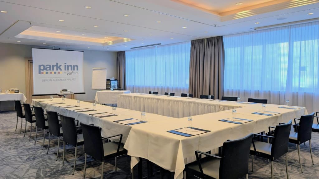 Park Inn by Radisson Berlin Alexanderplatz - photo 30