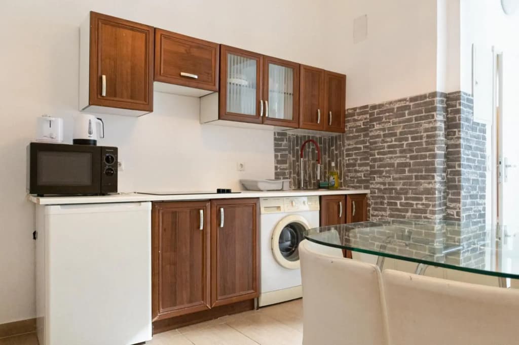 Pleasant Apartment ideal for Longstays - photo 11
