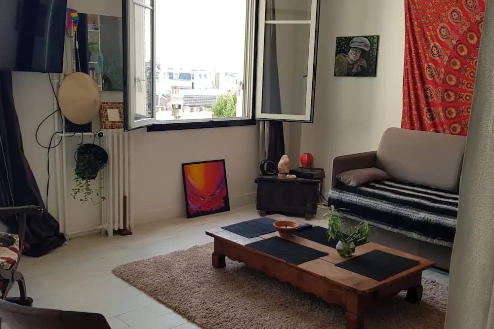 Spacious 2 Bedroom Apartment in Le Quartier Latin - photo 3