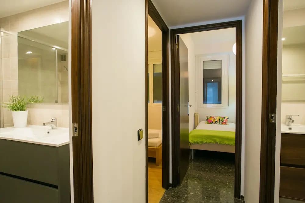 Apartment With Large And Private Terrace - photo 7