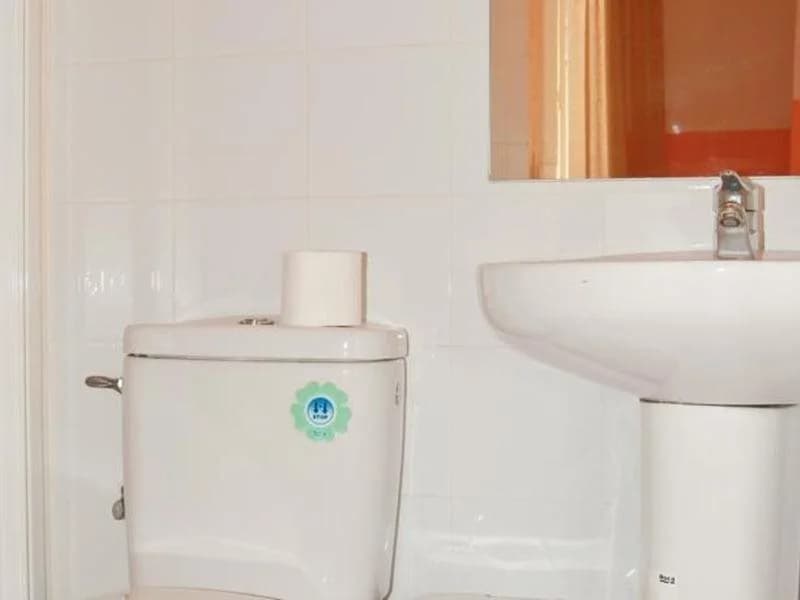 Hostal Loyola - Hostel - photo 9