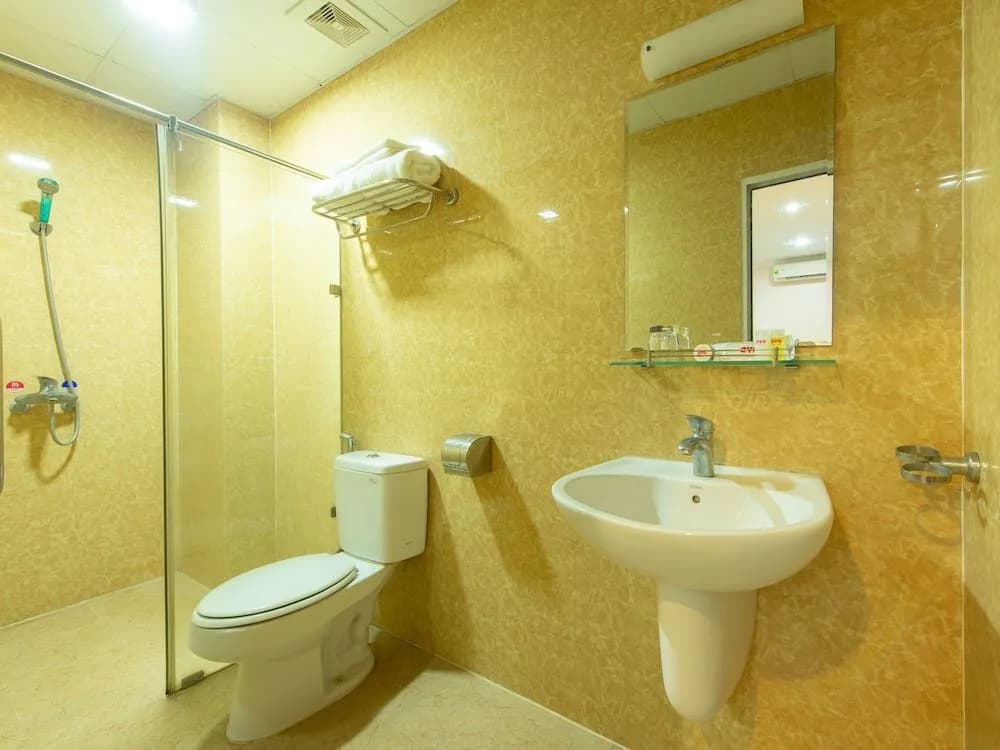 OYO 417 Truong Son Hotel - photo 8