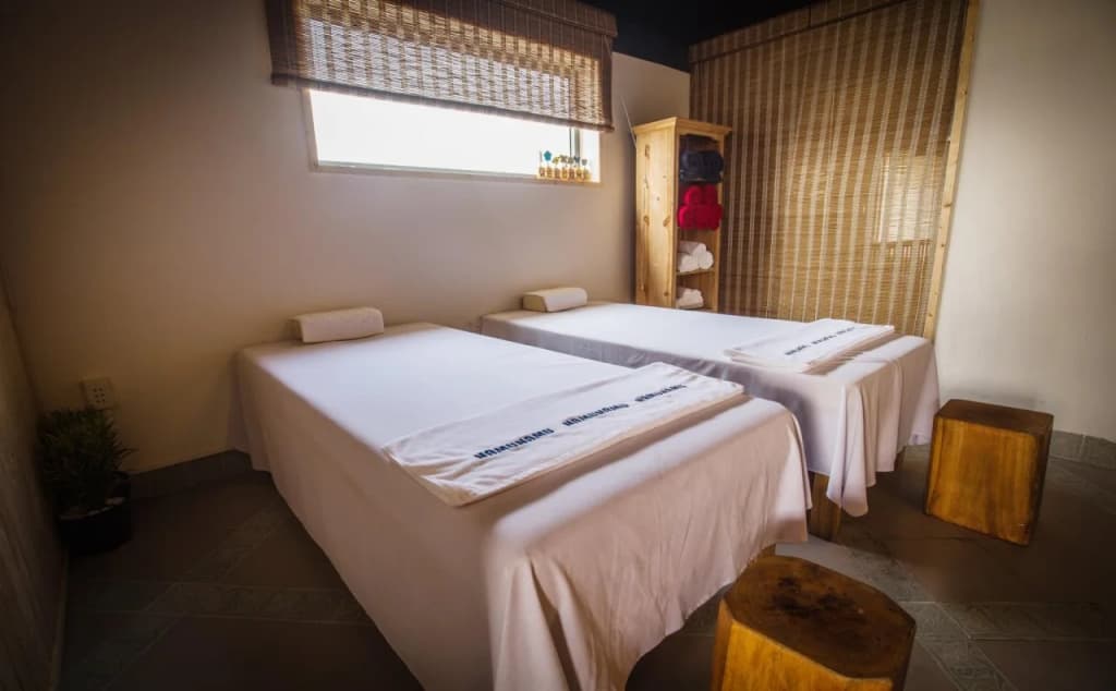 Namunamu Hotel & Apartments - photo 11
