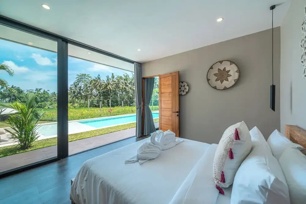 Xanadu - 5BR Ubud Designer Villa, Pool with Rice Fields Views - photo 15
